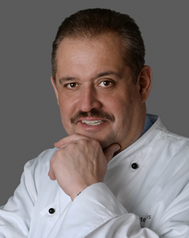 Volker Schröder production division manager, chef de cuisine accente