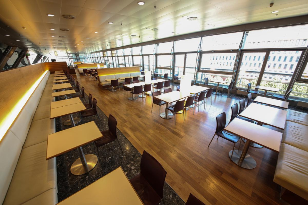 Blick ins Restaurant Trilogie