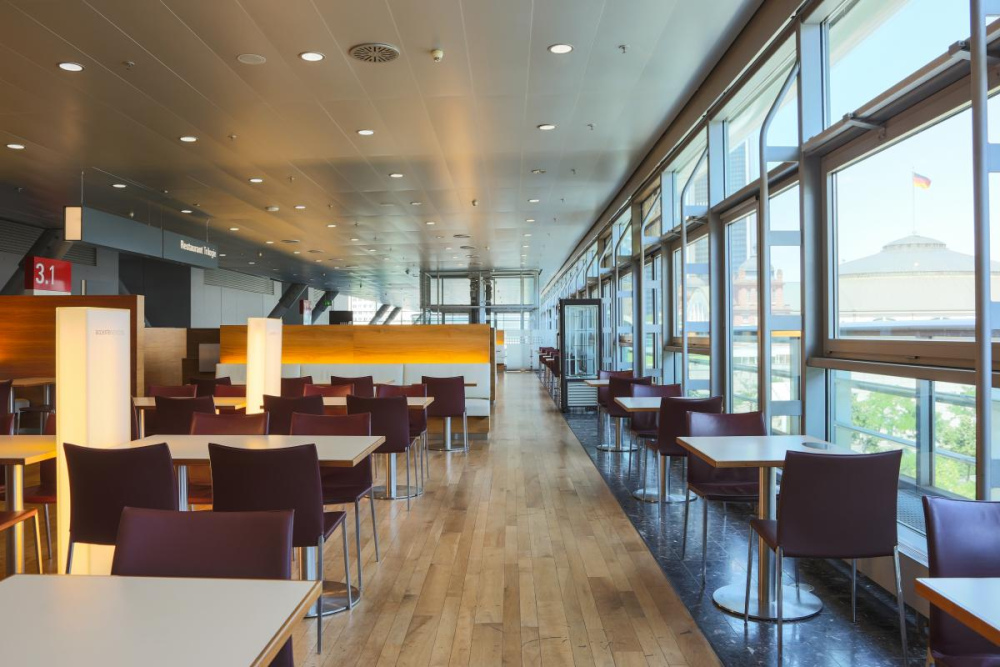 Blick ins Restaurant Trilogie
