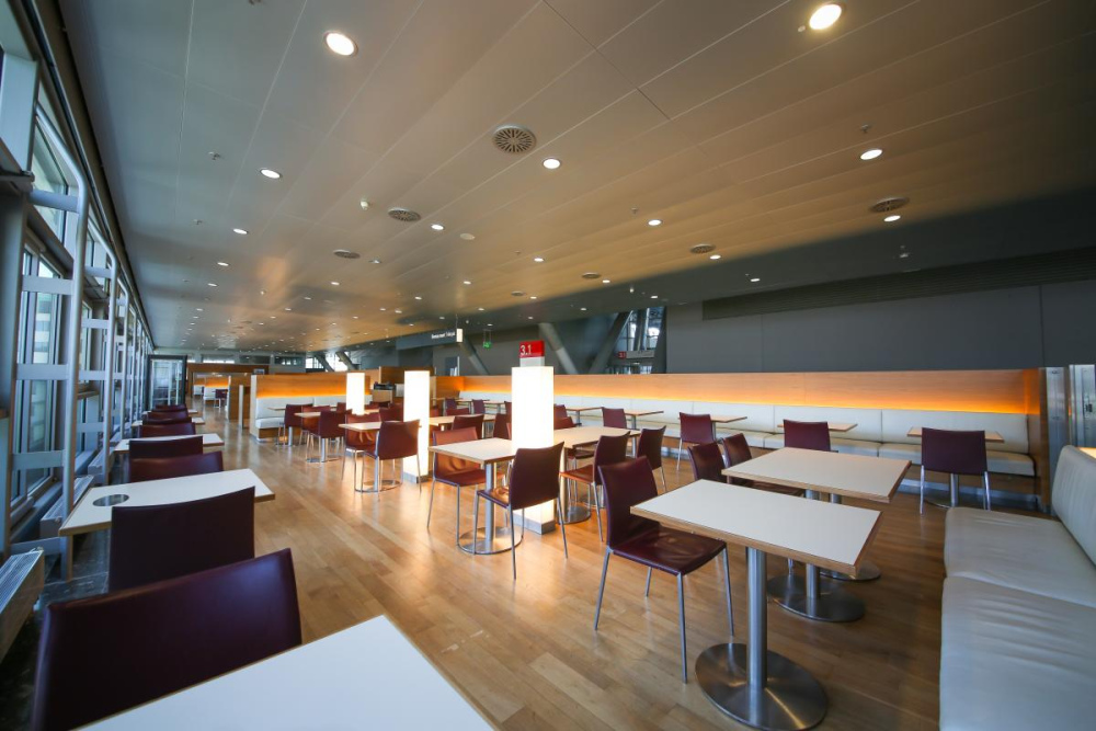 Blick ins Restaurant Trilogie