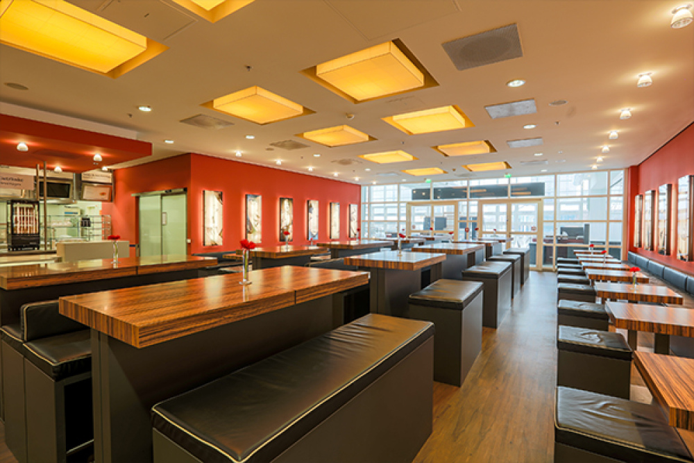 Blick ins Restaurant Piazza