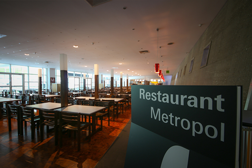 Blick ins Restaurant Metropol