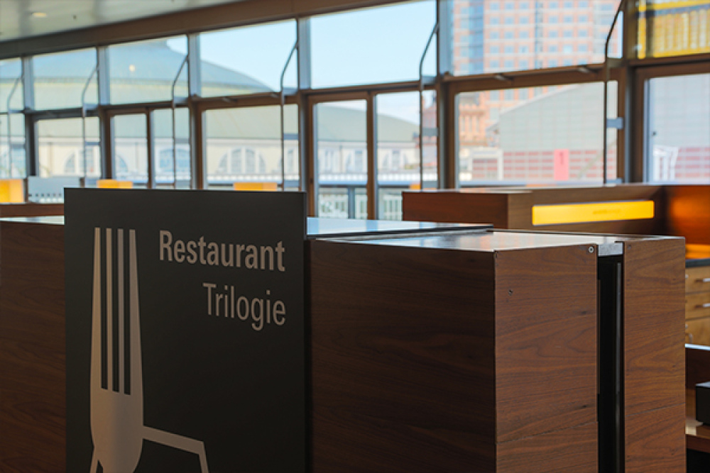 Blick ins Restaurant Trilogie